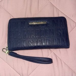 Steve Madden wristlet wallet